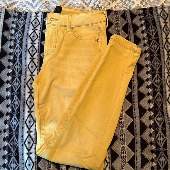 Size 3/26 - Picture 1 of 3